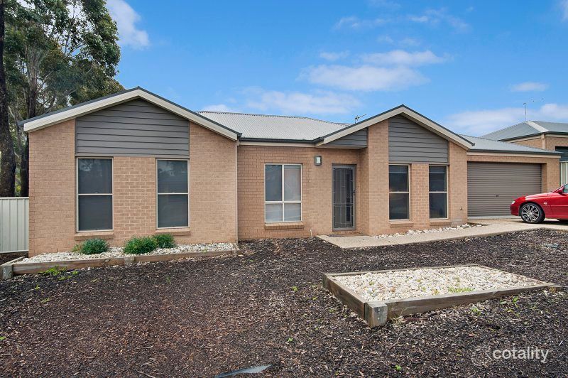 1a Davey Cl, Flora Hill, VIC 3550