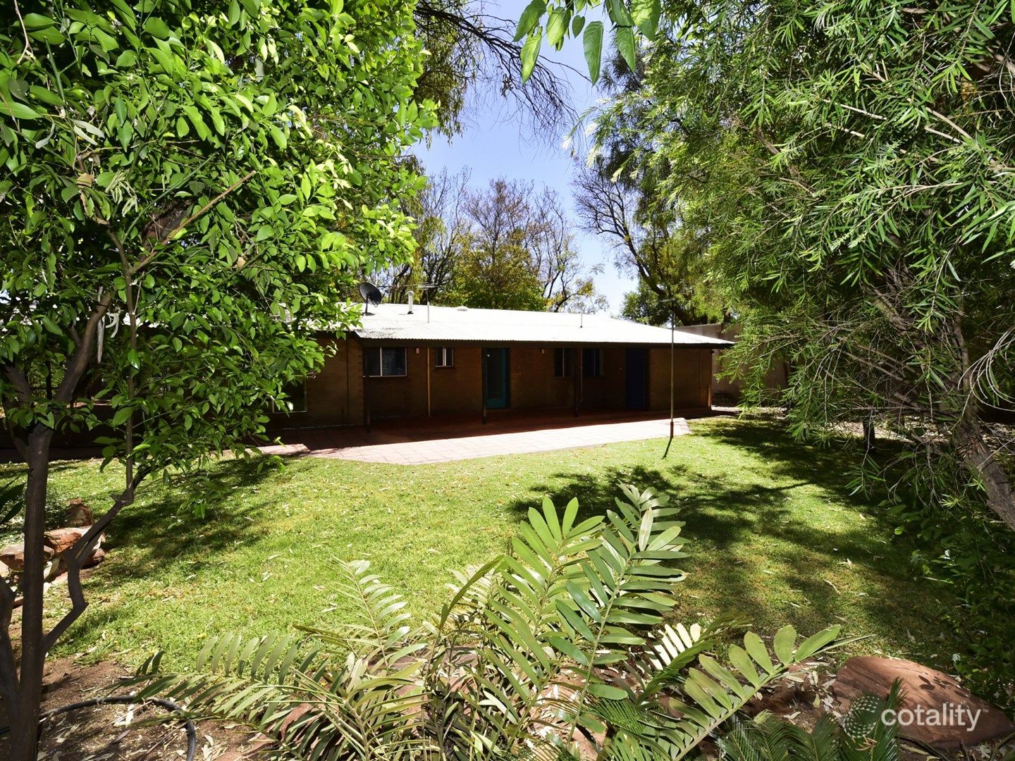 4 Giles St, East Side, NT 0870