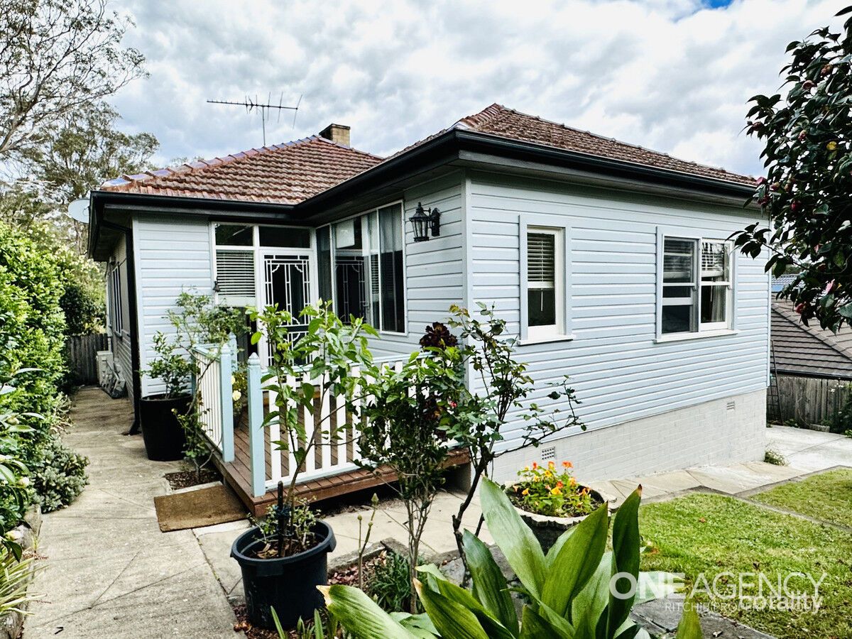 4 Moore Rd, Springwood, NSW 2777