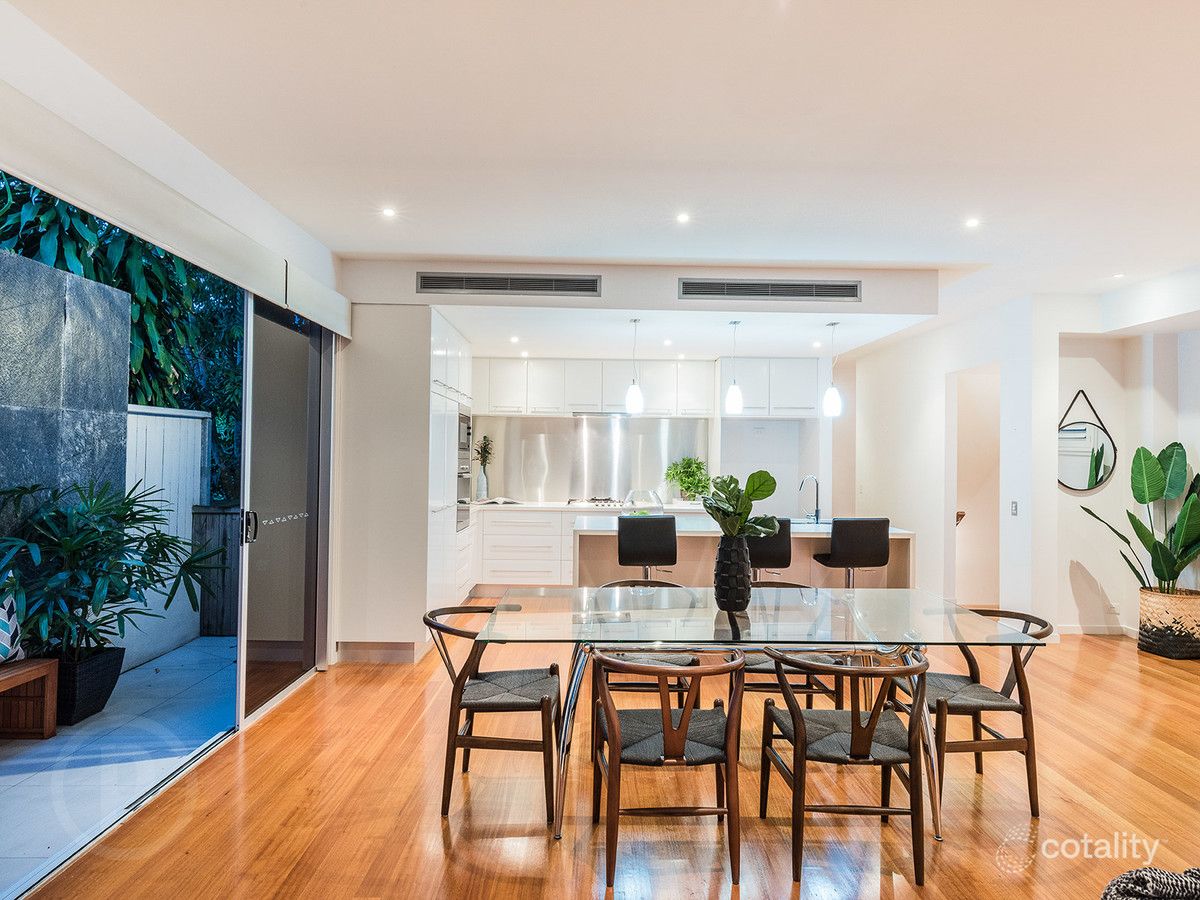 28 Teesdale St, Corinda, QLD 4075