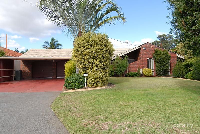 10 Mudalla Pl, Wanneroo, WA 6065