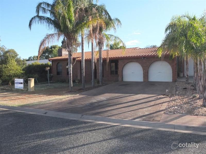 75 Cromwell Dr, Desert Springs, NT 0870