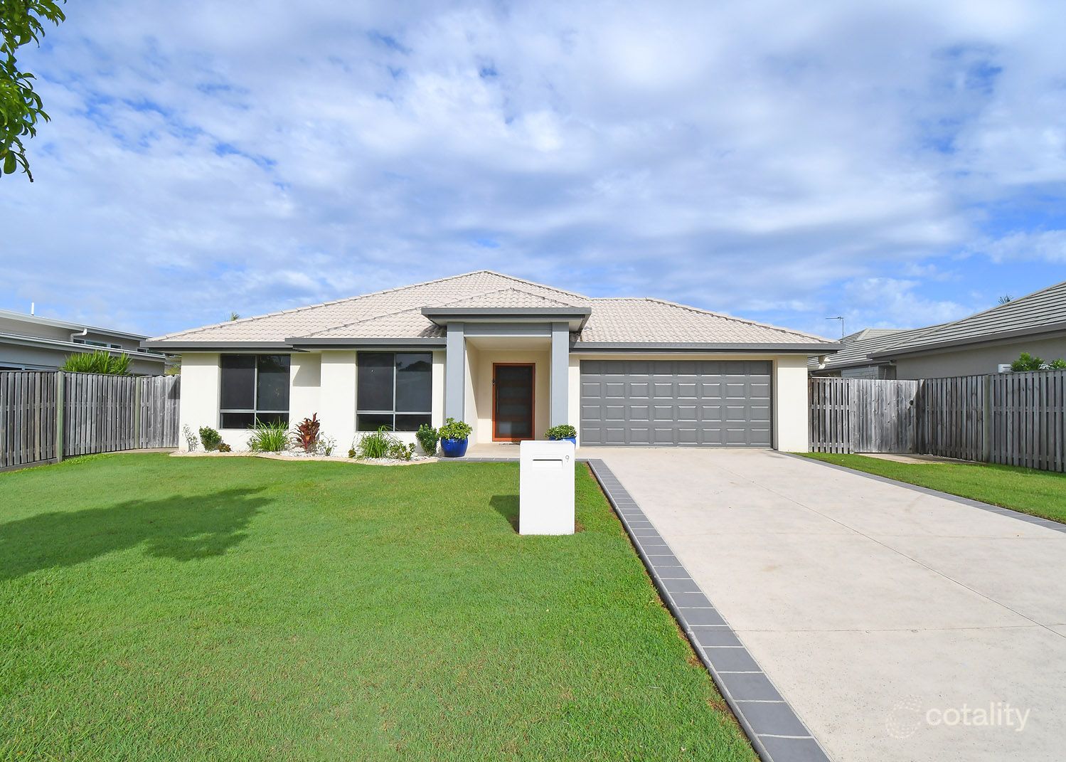 9 Dugong Ave, Pialba, QLD 4655