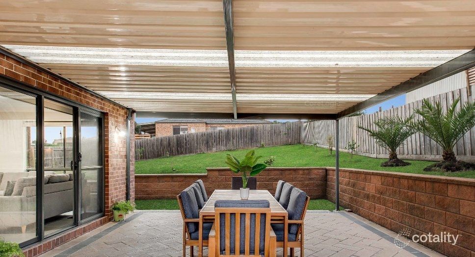 27 Silvertop Cl, Wallan, VIC 3756