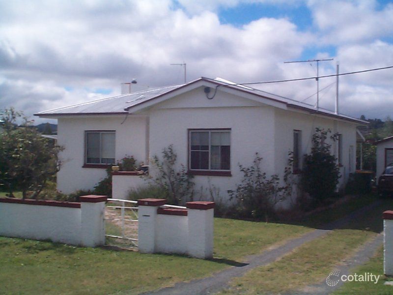 19 Symes St, Stanthorpe, QLD 4380