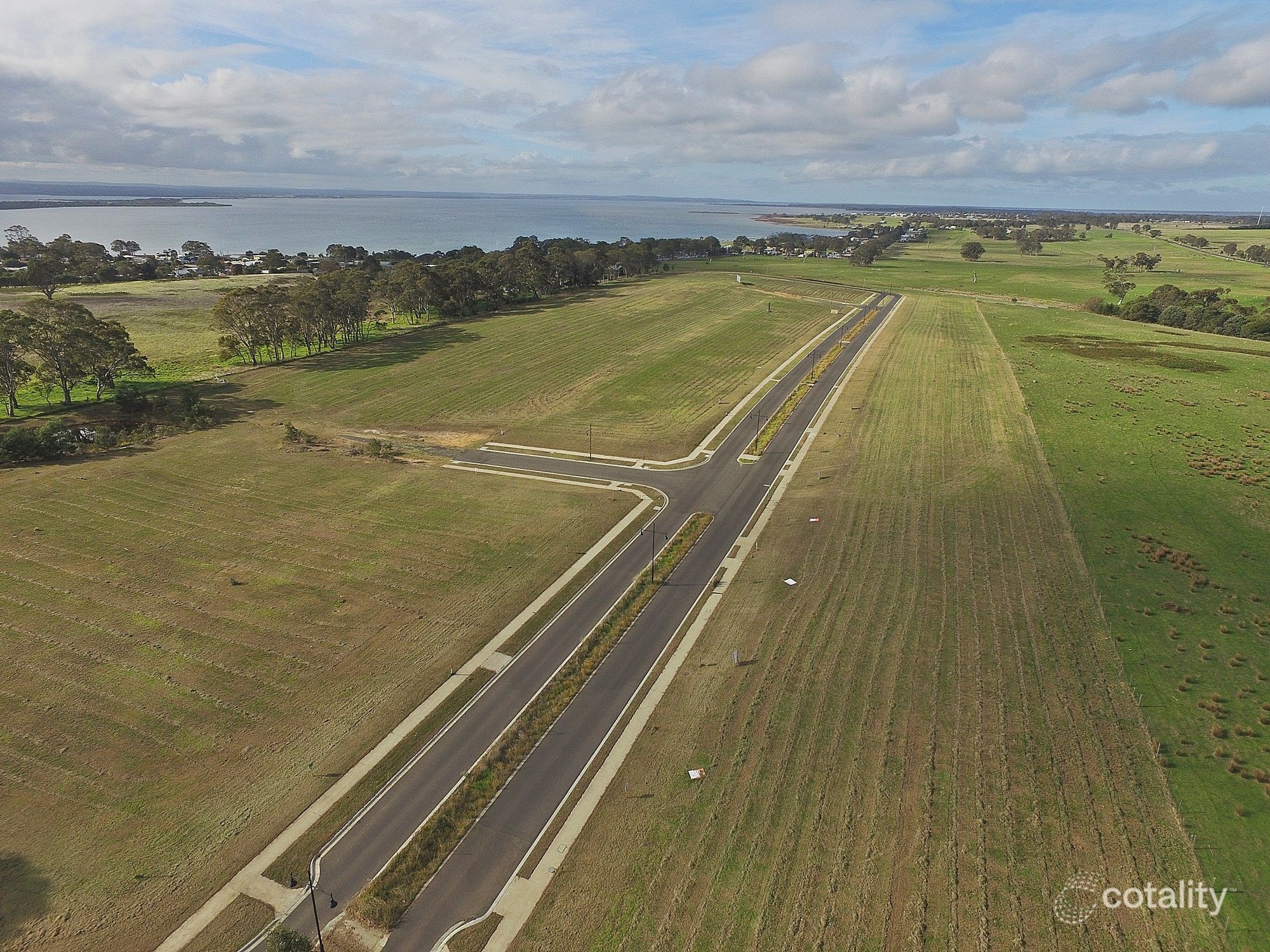 61 Eagle Point Rd, Eagle Point, VIC 3878