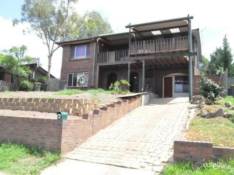 22 Lawn Ave, Bradbury, NSW 2560
