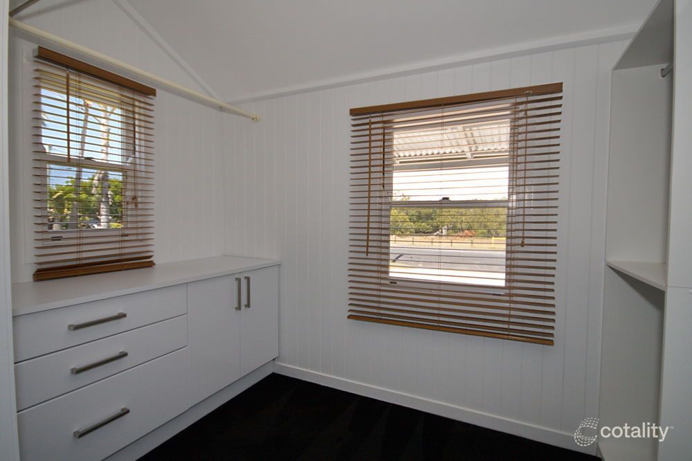 871 Esplanade, Lota, QLD 4179