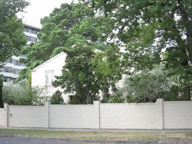 1/64 Irving Rd, Toorak, VIC 3142