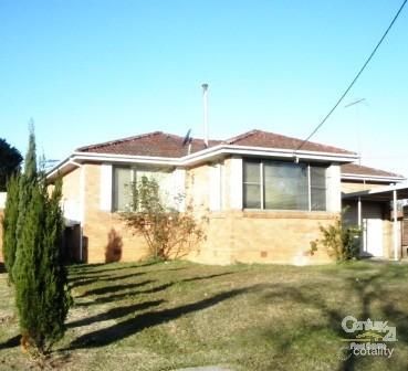 2 Forbes Pl, Leumeah, NSW 2560