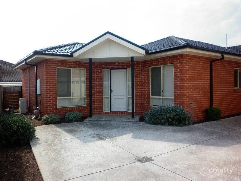 2/6 Frost Dr, Delahey, VIC 3037