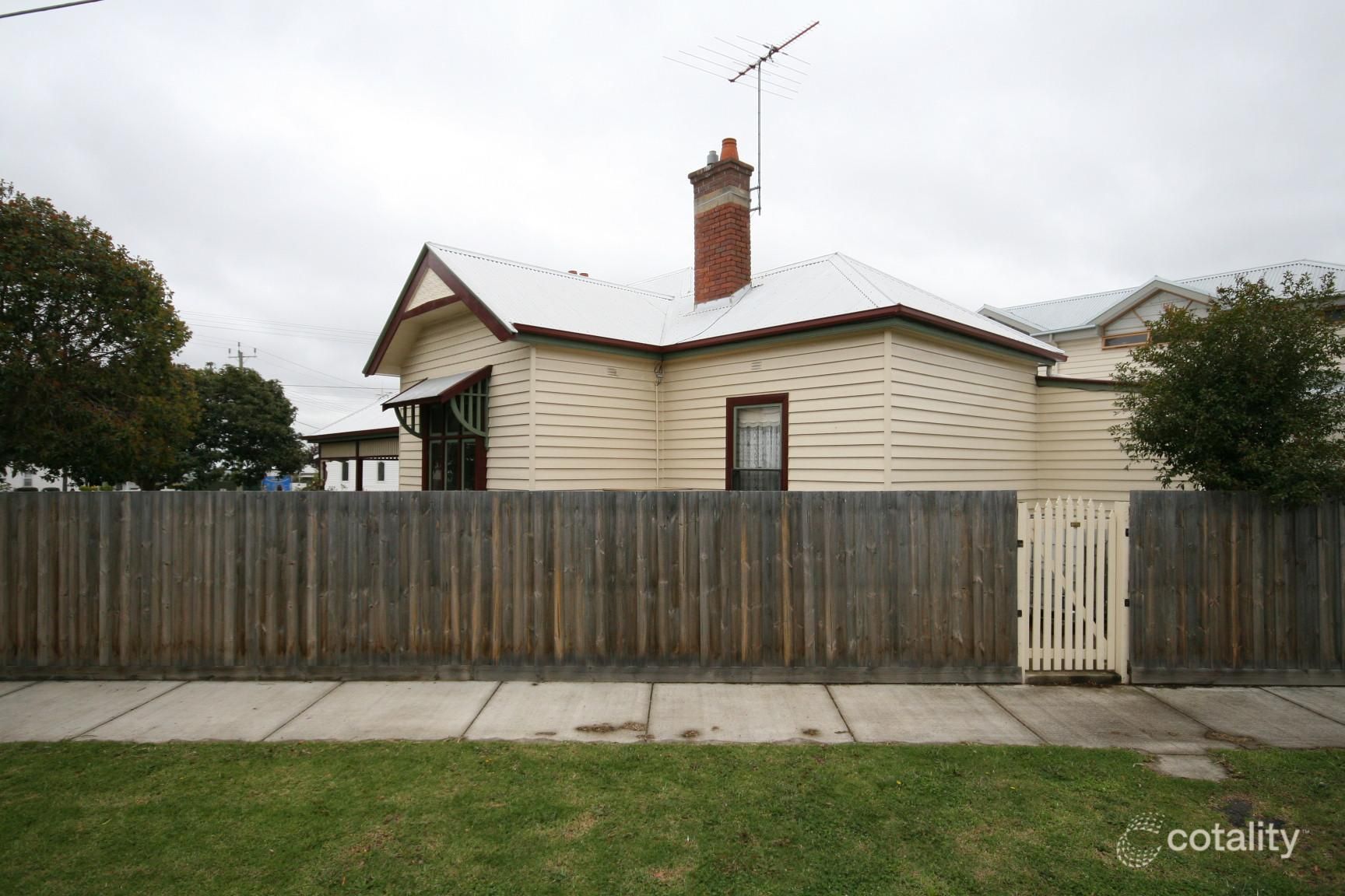 15 St Albans Rd, East Geelong, VIC 3219