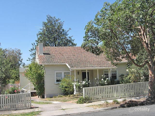 24 Oswin St, Kew East, VIC 3102