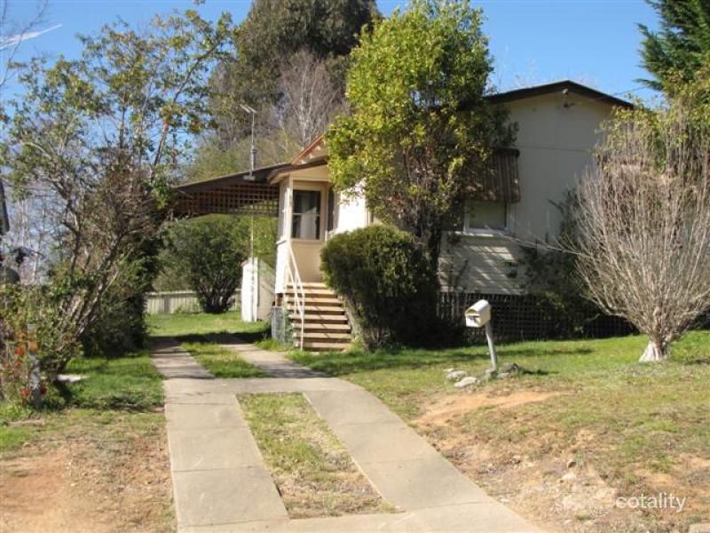 13 Batlow Ave, Batlow, NSW 2730