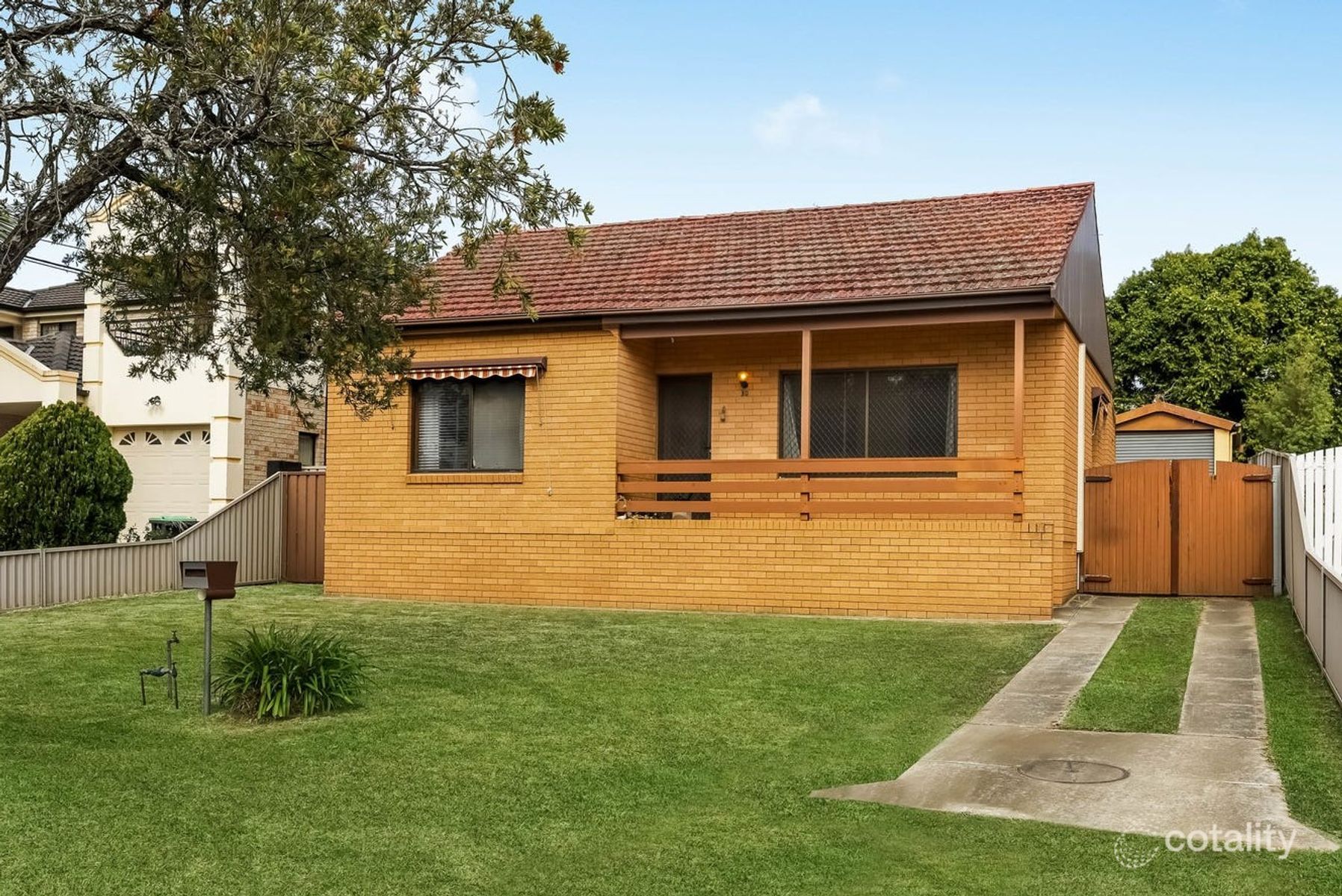 30 Thomas St, Picnic Point, NSW 2213