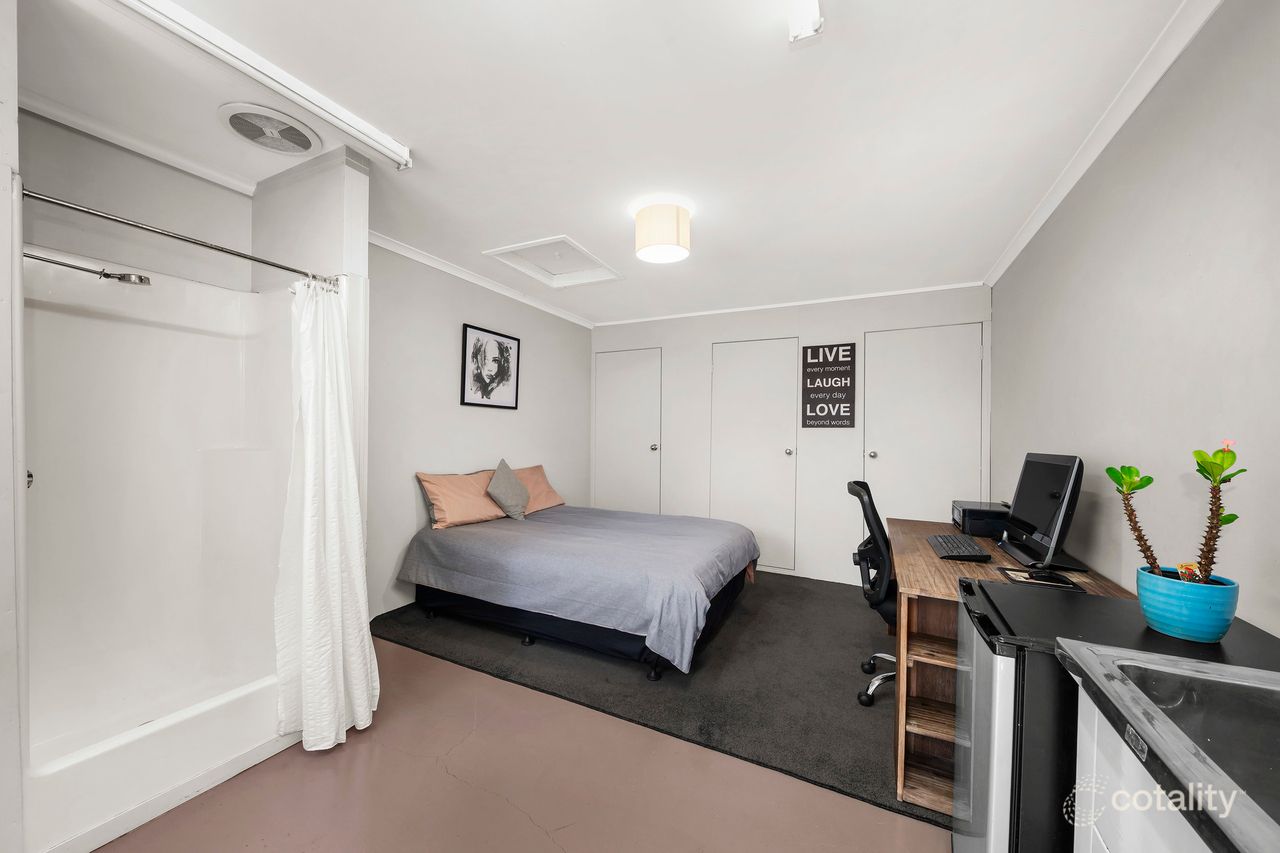 10 Woodvale Ct, Mill Park, VIC 3082