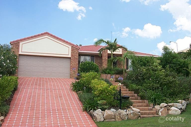 32 Stallone Cct, Mcdowall, QLD 4053