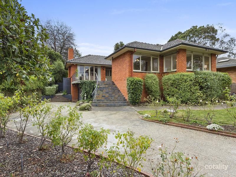 1 Eric Ct, Wheelers Hill, VIC 3150
