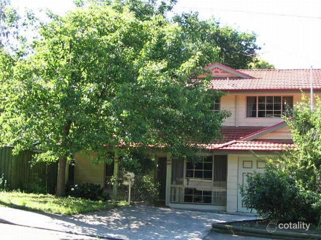 2a John Hughes Pl, Wahroonga, NSW 2076