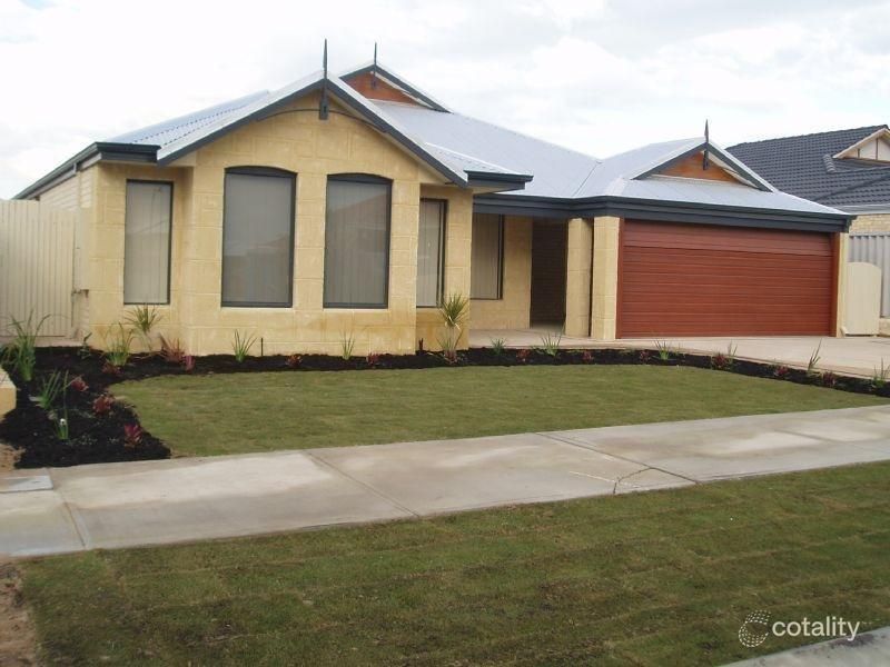 27 Noosa Dr, Secret Harbour, WA 6173