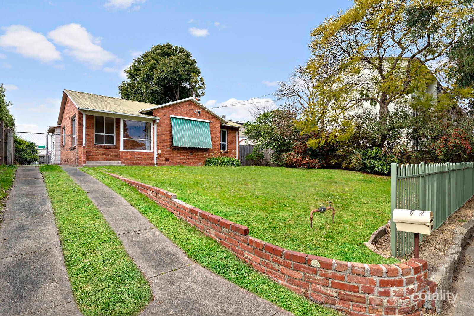 18 Swyer St, Hampton, VIC 3188
