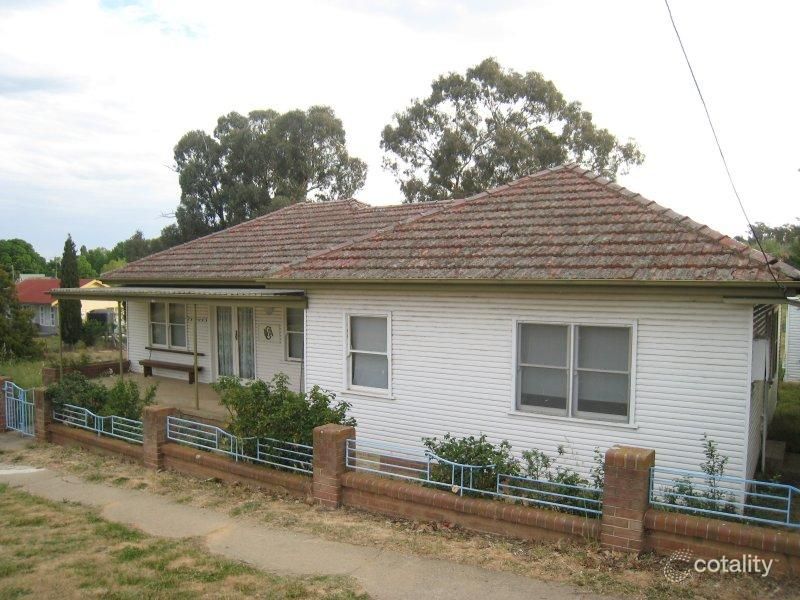 22 Warrataw St, Gunning, NSW 2581