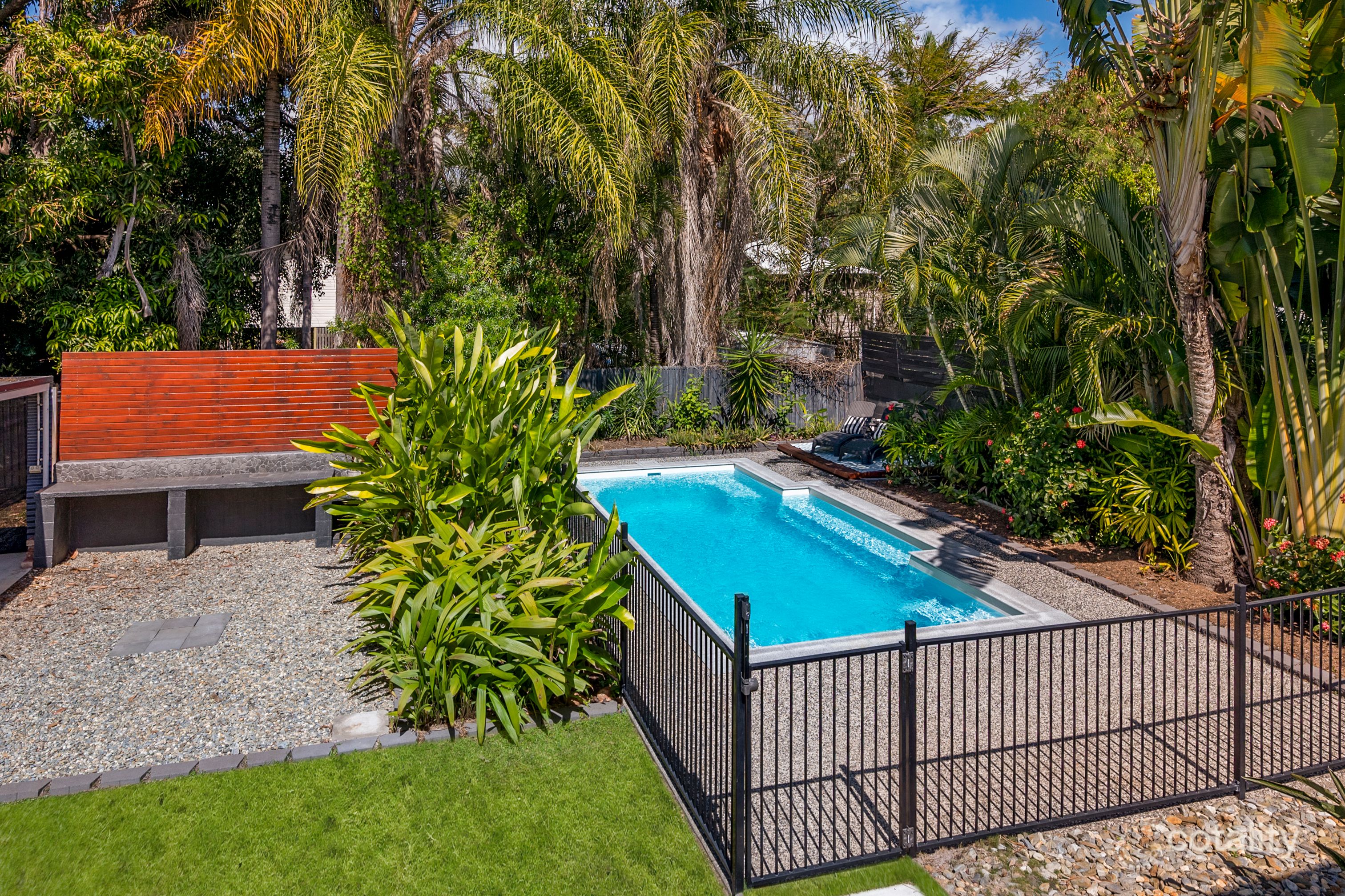 53 Norris St, Hermit Park, QLD 4812