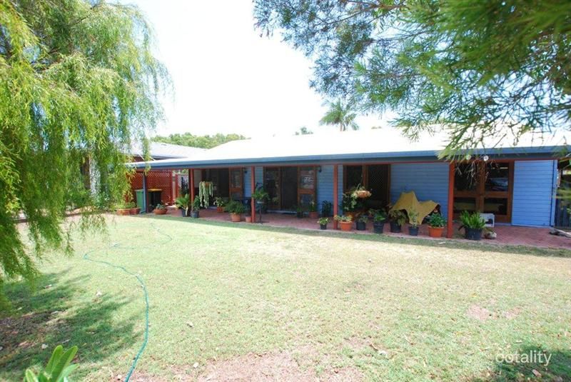 44 Pacific Dr, Blacks Beach, QLD 4740