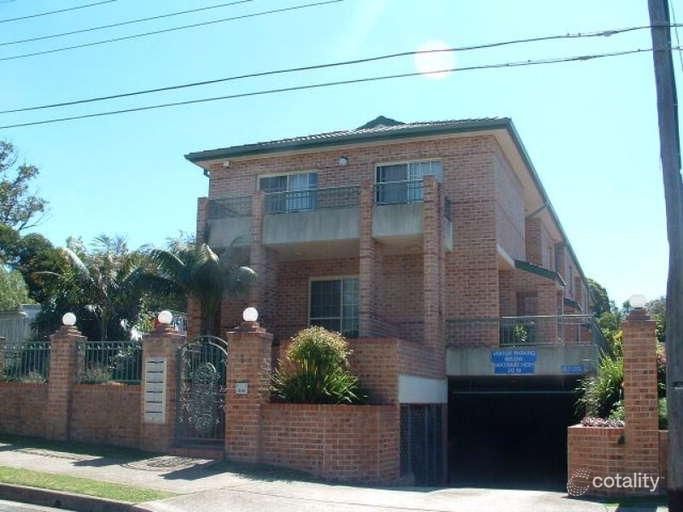 1/1 Walton Cres, Abbotsford, NSW 2046