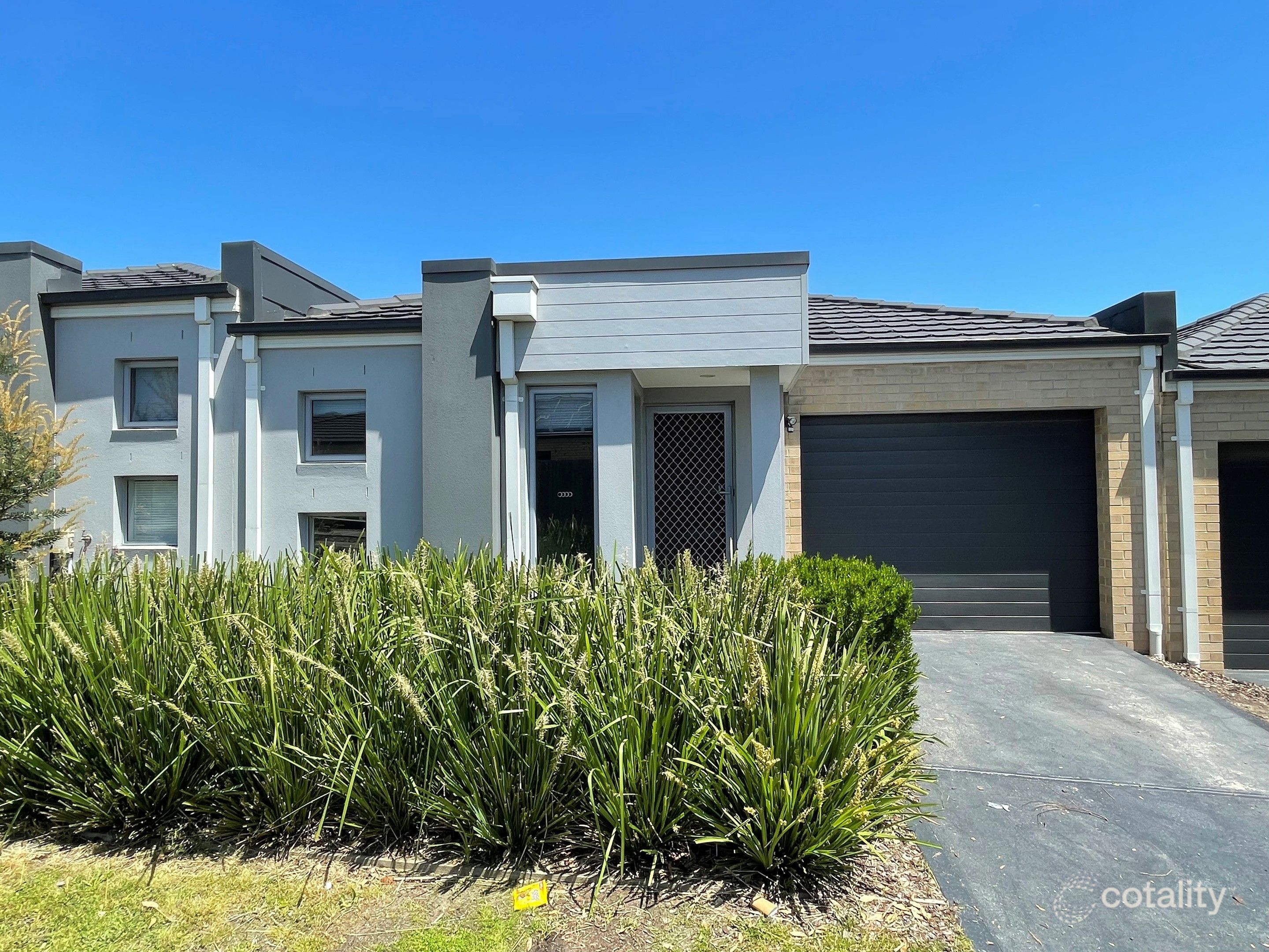 21 Denistoun Cres, Cranbourne, VIC 3977