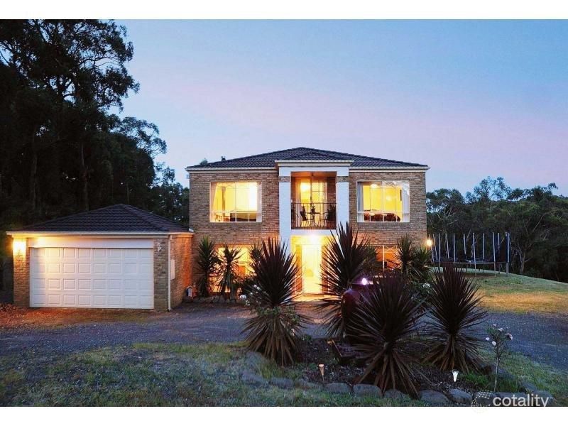 138 Beaconsfield-Emerald Rd, Dewhurst, VIC 3808