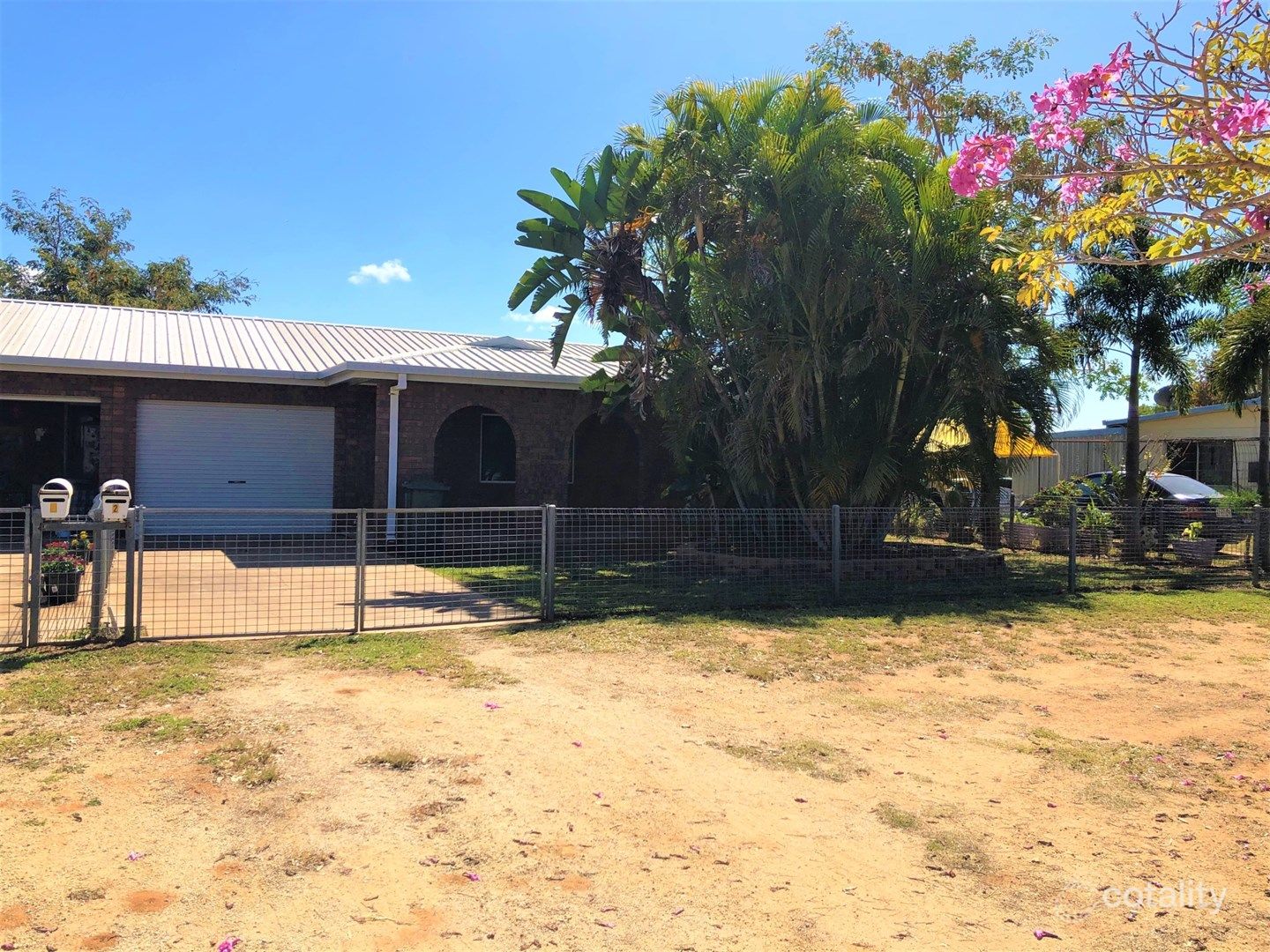 2/15a Phillipson Rd, Millchester, QLD 4820
