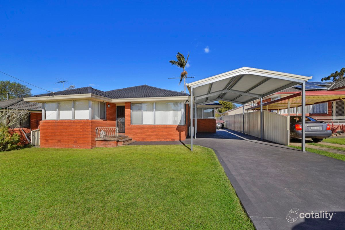 10 Macquarie Ave, Leumeah, NSW 2560