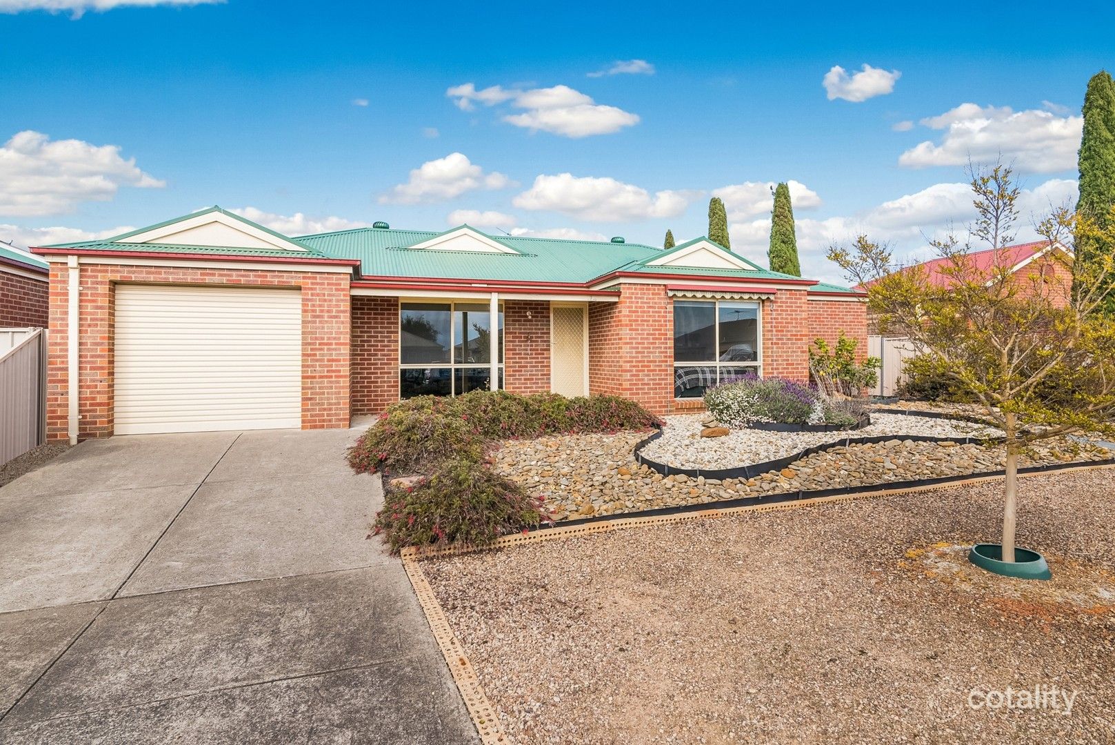 16b Eric Ct, Kilmore, VIC 3764