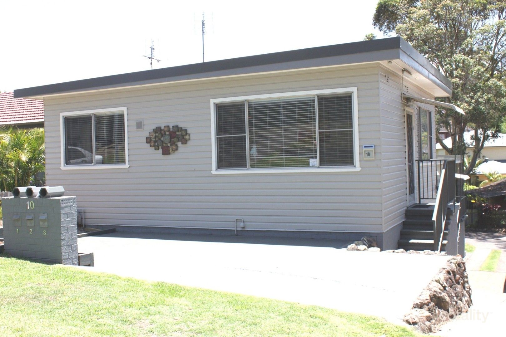 2/10 Kuranda Cres, Kotara, NSW 2289