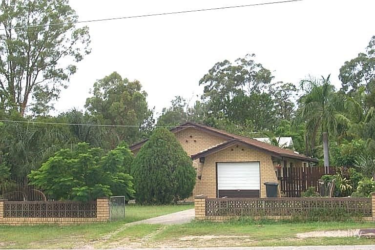 4 Lyngrove St, Kingston, QLD 4114