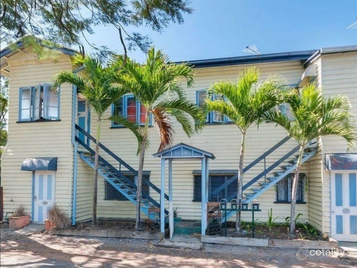 1/5 Mitchell St, Machans Beach, QLD 4878