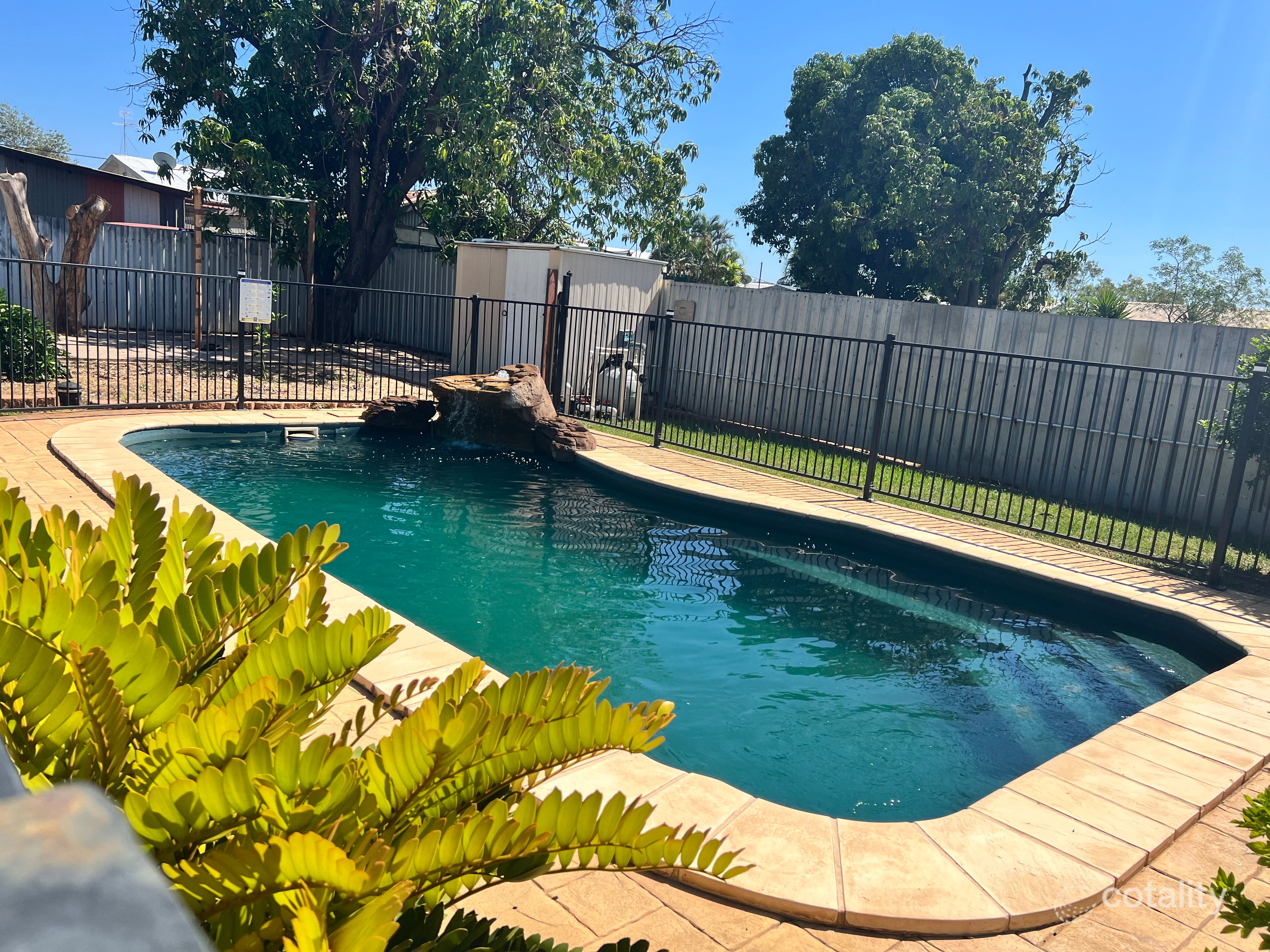 20 Bougainville St, Soldiers Hill, QLD 4825