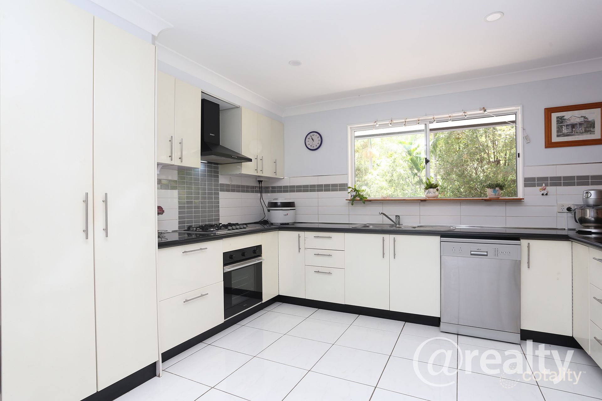 9 Dudley St, Nambour, QLD 4560