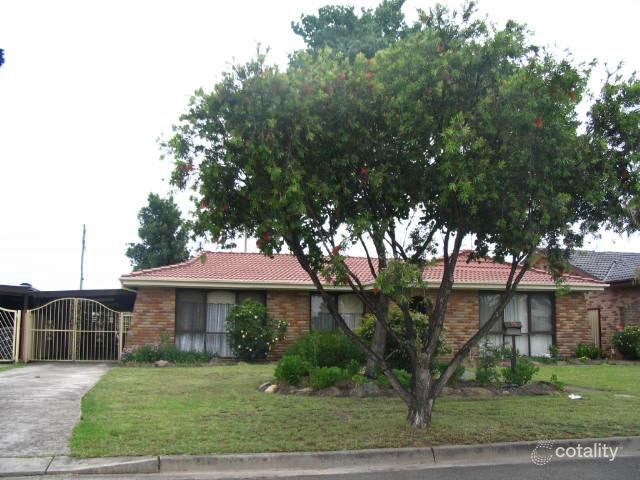 8 Howell Cres, South Windsor, NSW 2756