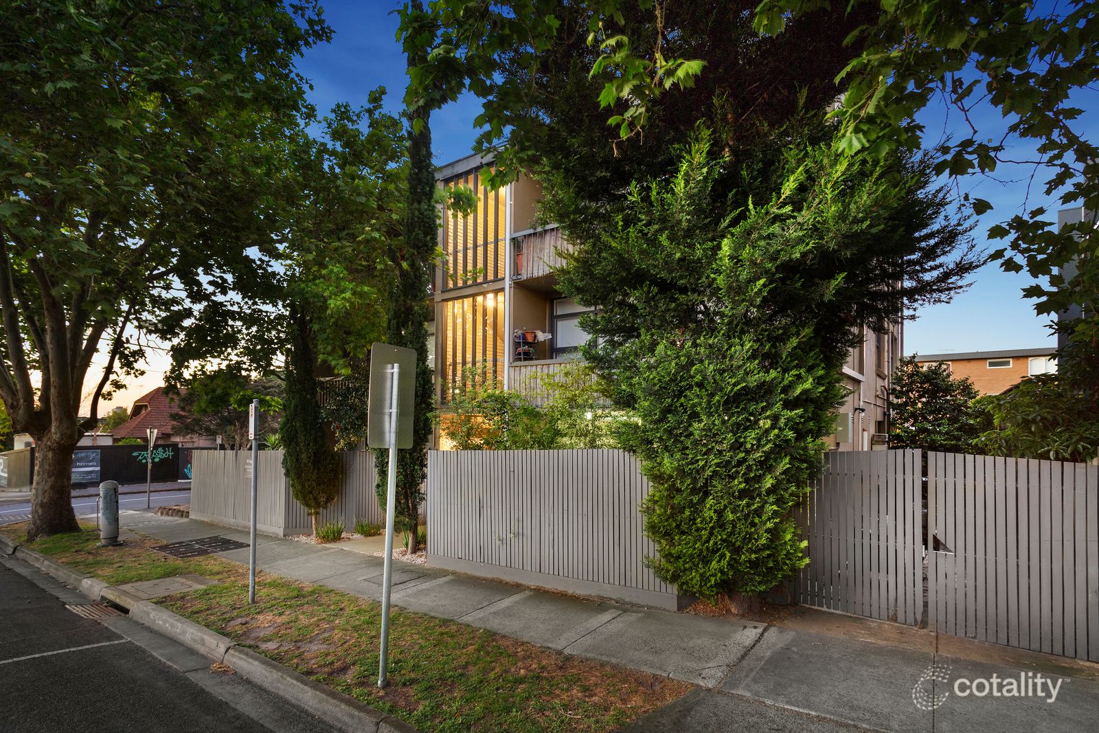 1/192 Alma Rd, St Kilda East, VIC 3183