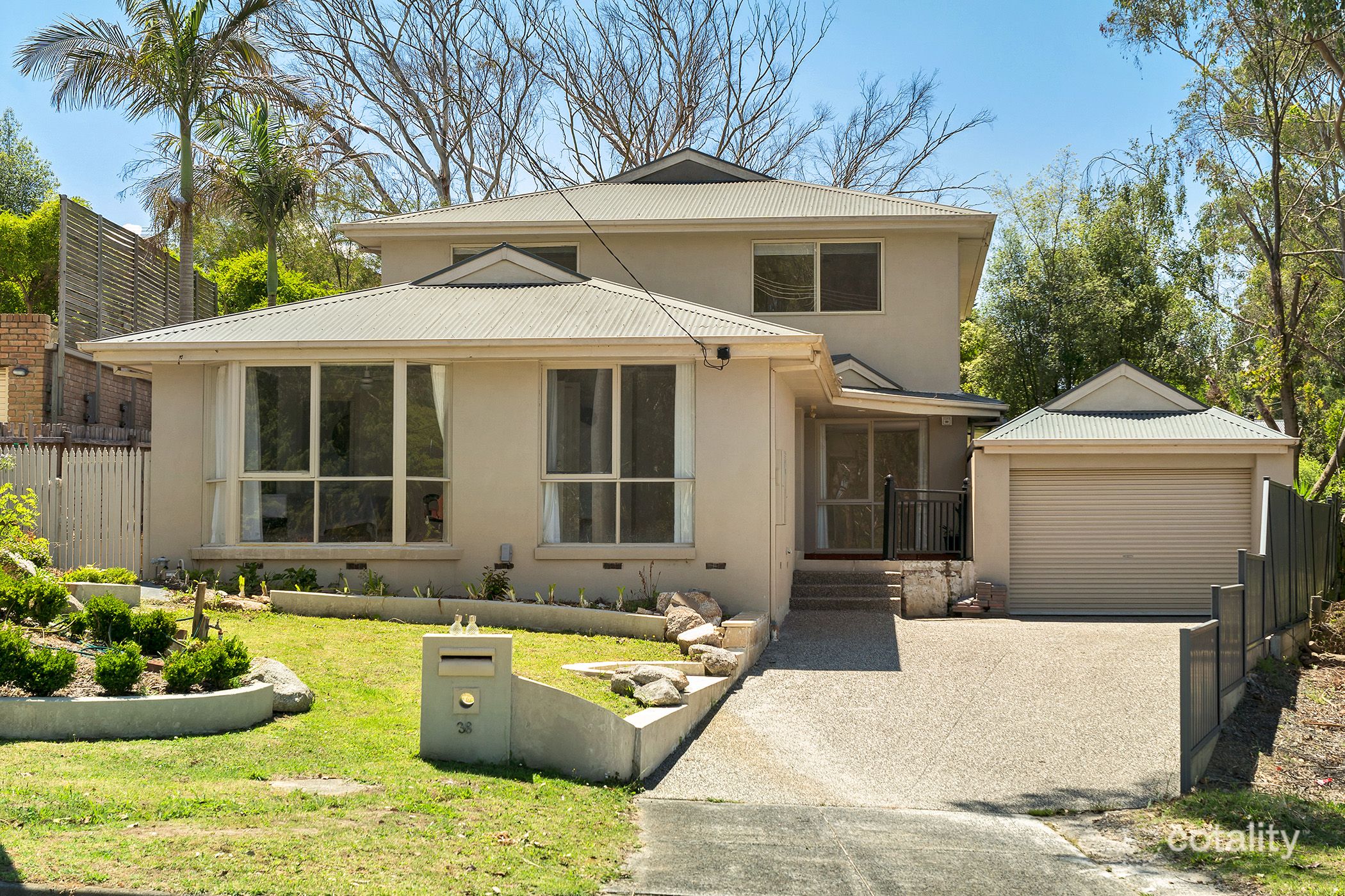 38 Eskdale Dr, Croydon Hills, VIC 3136