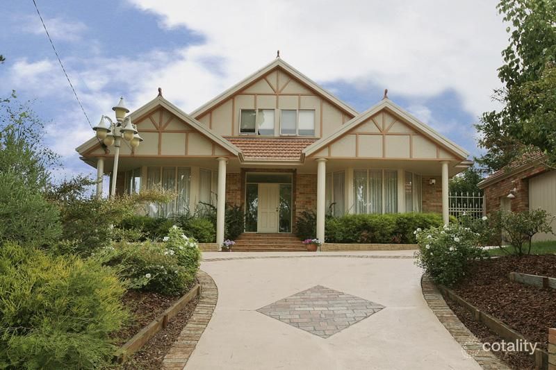 11 Pine Rdge, Donvale, VIC 3111