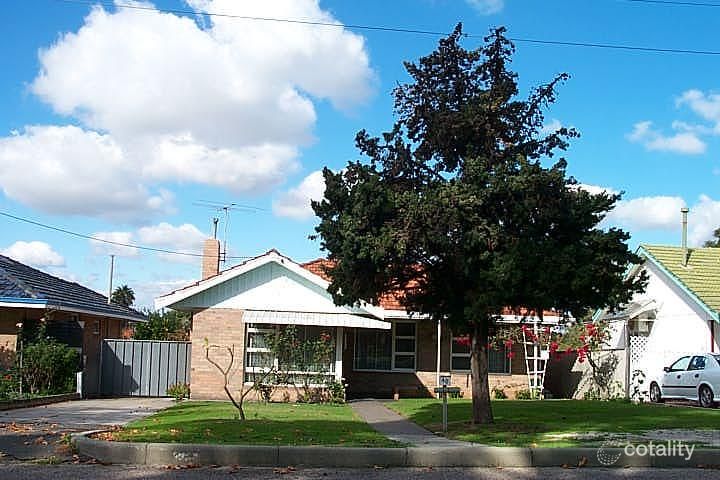 40 Boundary Rd, St James, WA 6102