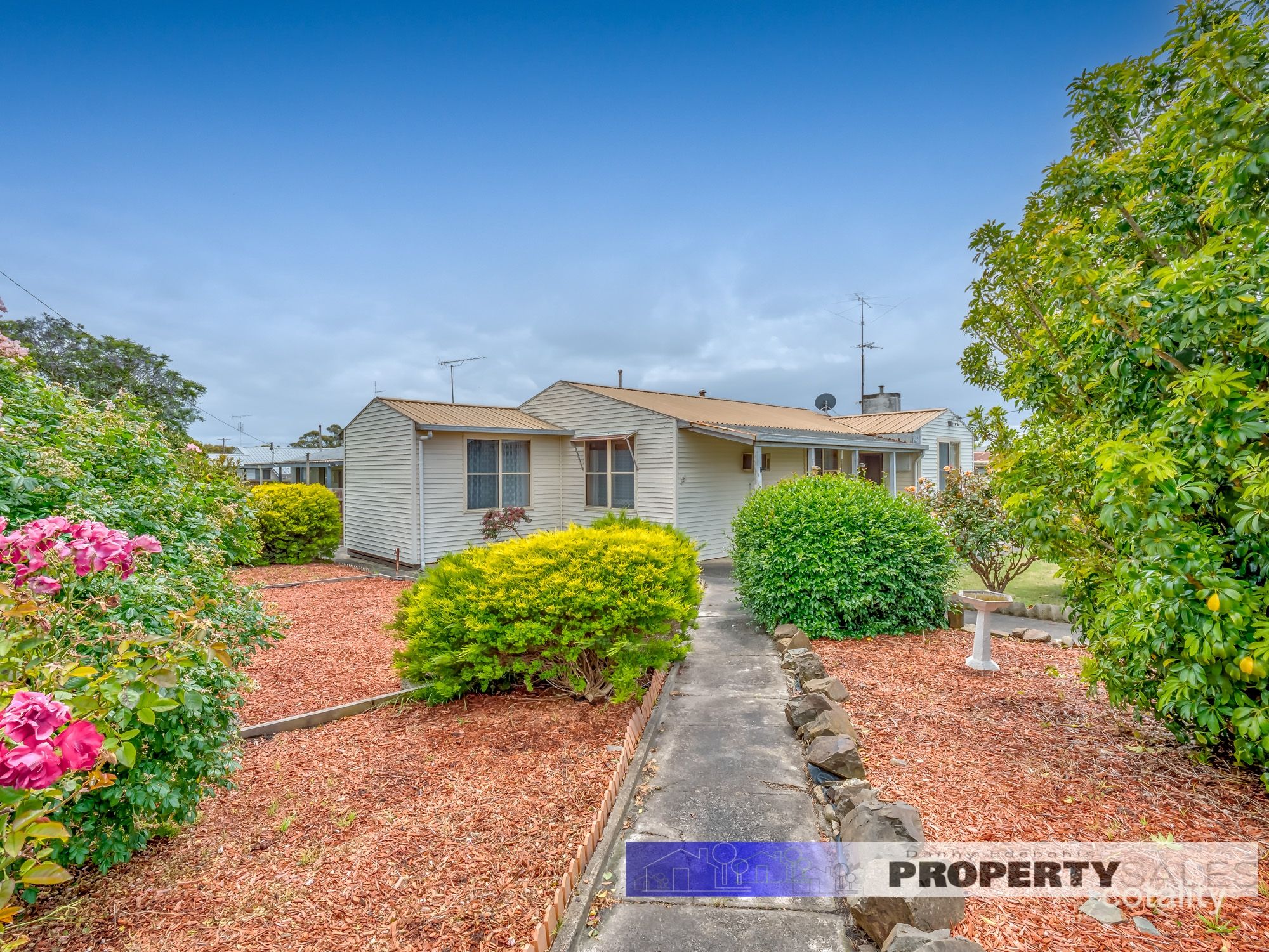2 Malnham Cres, Newborough, VIC 3825