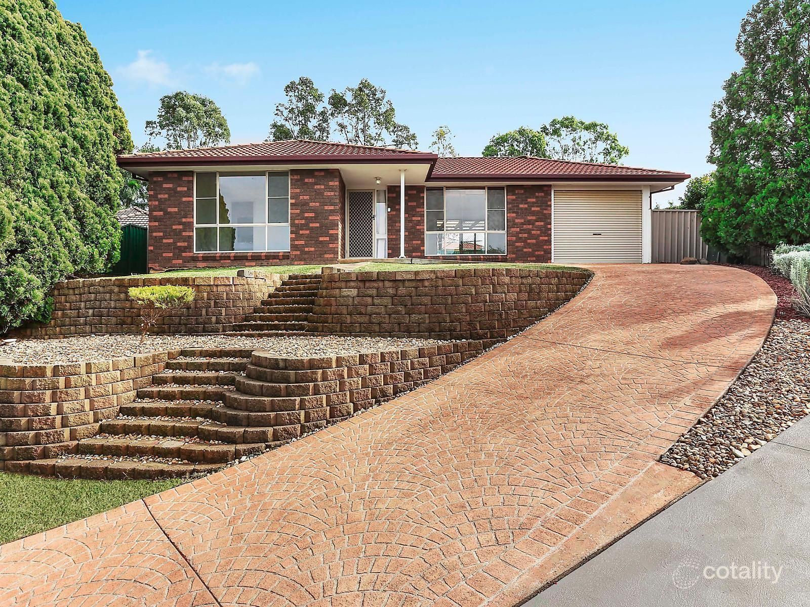 9 Hannah Pl, Mount Annan, NSW 2567