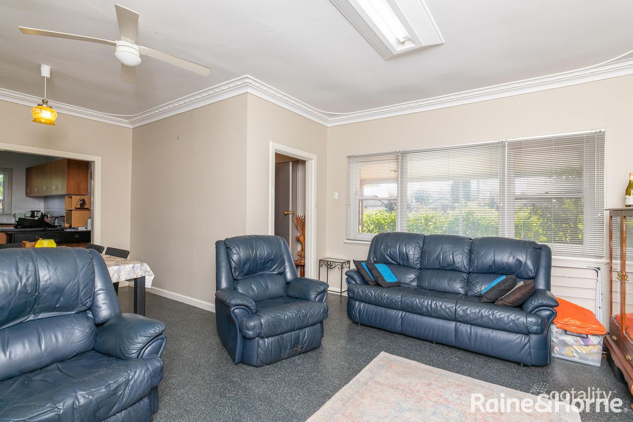 16 Austral Pde, East Bunbury, WA 6230