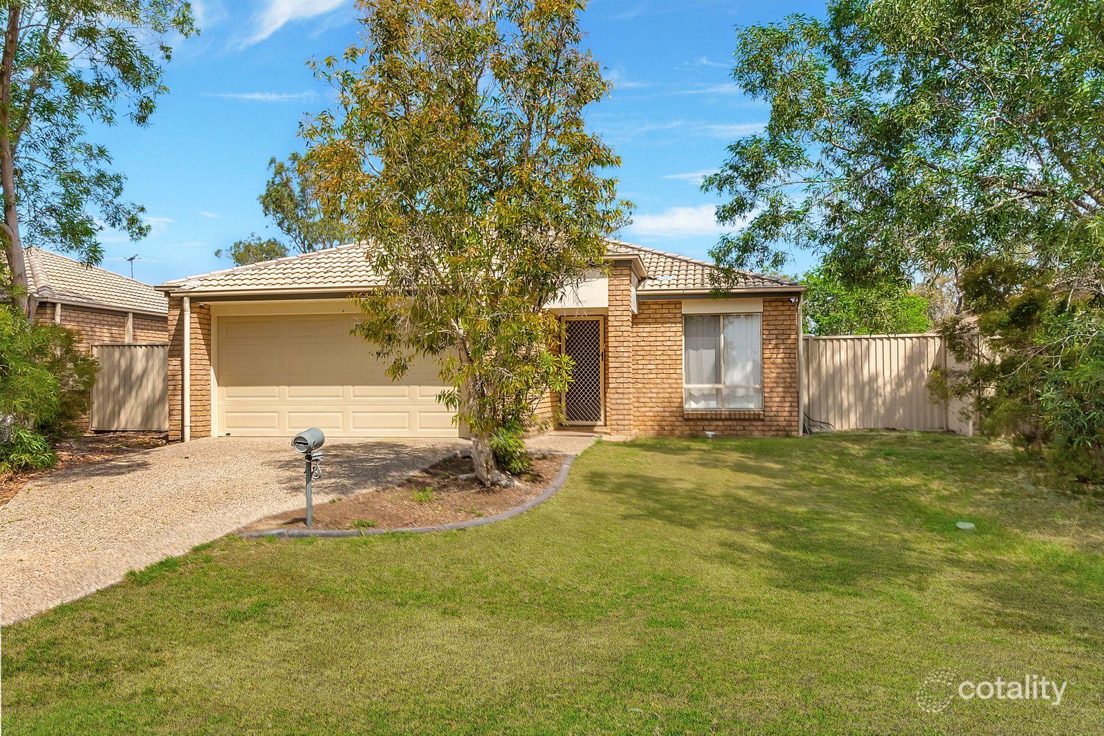8 Holly Ct, Raceview, QLD 4305