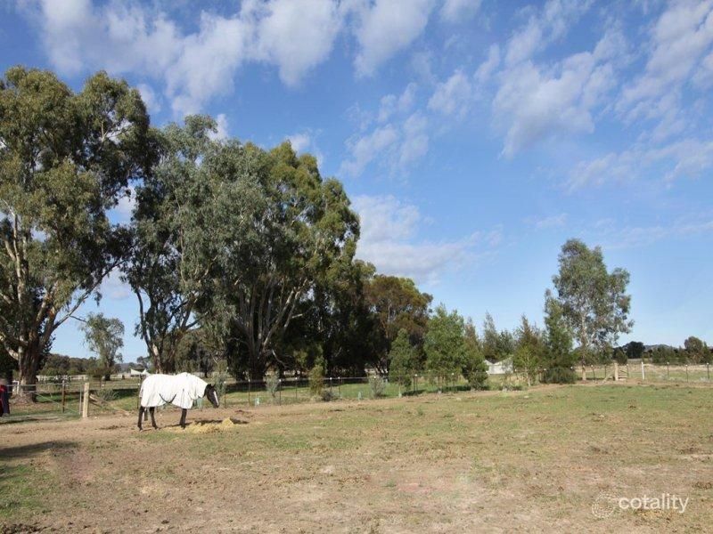 30 Redbank Rd, Lake Albert, NSW 2650