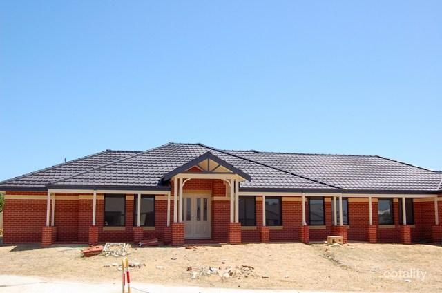 273 Campbell Rd, Canning Vale, WA 6155